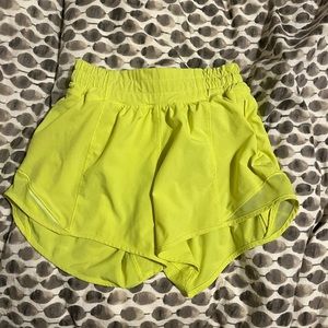 Lululemon Highlight Yellow High Rise 4 inch Hotty Hot Shorts, Size 2, No Flaws